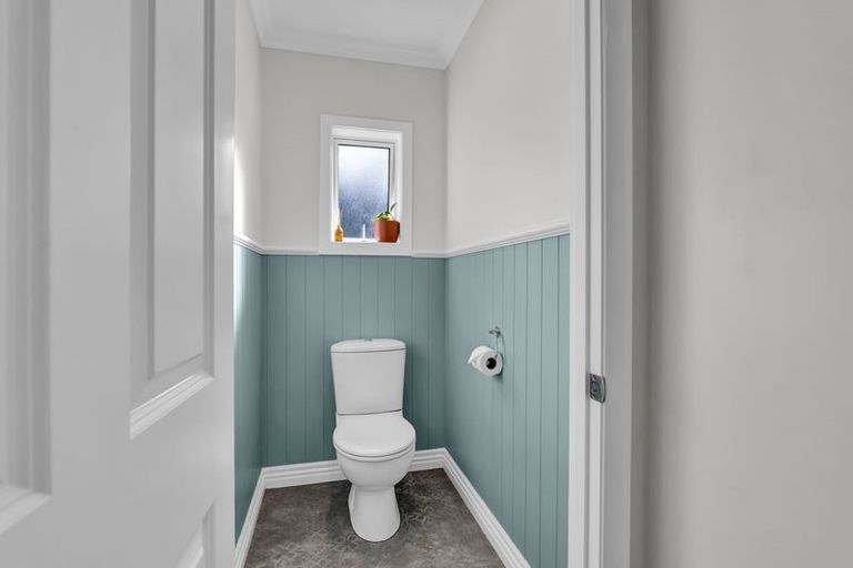 Photo of property in 1a Squire Place, Blagdon, New Plymouth, 4310