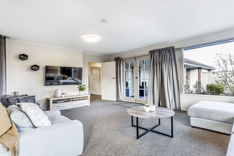 Photo of property in 2 Kent Place, Mosgiel, 9024