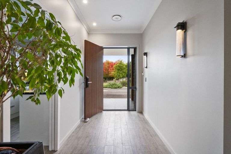 Photo of property in 35 Stonebrook Lane, Kelvin Grove, Palmerston North, 4470