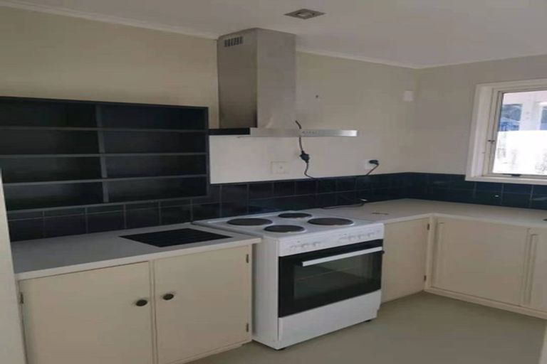 Photo of property in 1/29 Parkvale Road, Karori, Wellington, 6012