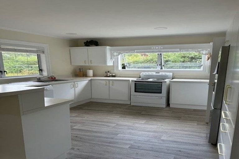 Photo of property in 112 Leinster Avenue, Raumati South, Paraparaumu, 5032