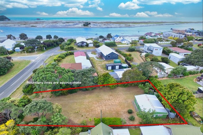 Photo of property in 28 North Avenue, Mangawhai Heads, Mangawhai, 0505
