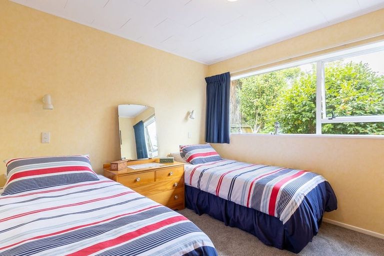 Photo of property in 15 Belvedere Avenue, Waikanae, 5036