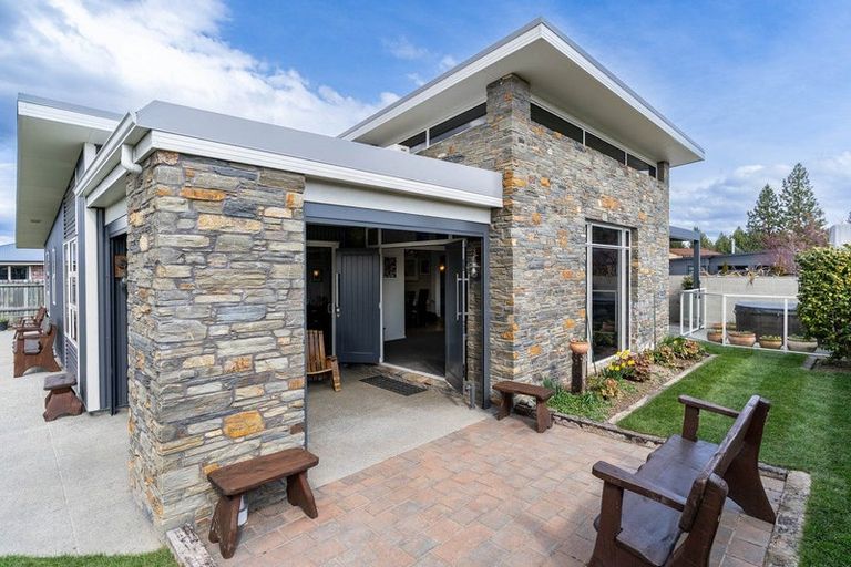 Photo of property in 31 Rhoboro Road, Twizel, 7901