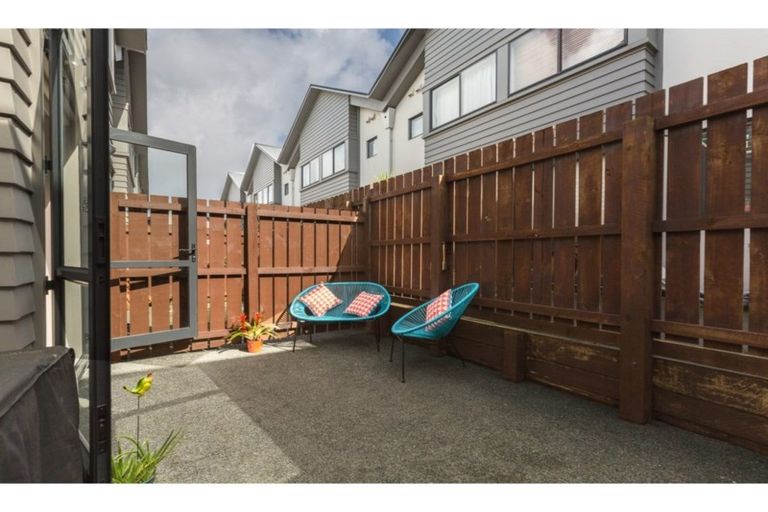 Photo of property in Fern Gardens, 26/51 Ireland Road, Mount Wellington, Auckland, 1060