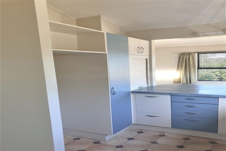 Photo of property in 38 Tree View Avenue, Glenfield, Auckland, 0629