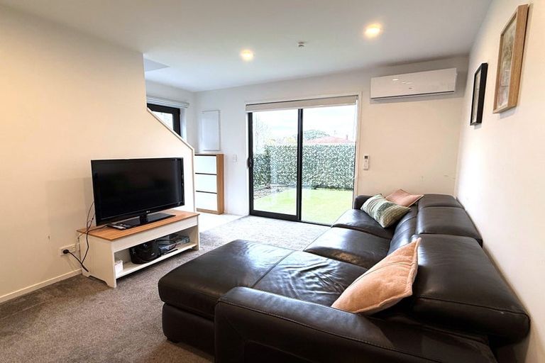 Photo of property in 12/170 Don Buck Road, Massey, Auckland, 0614