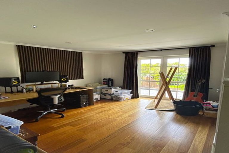 Photo of property in 32 Langford Place, Dairy Flat, Albany, 0792