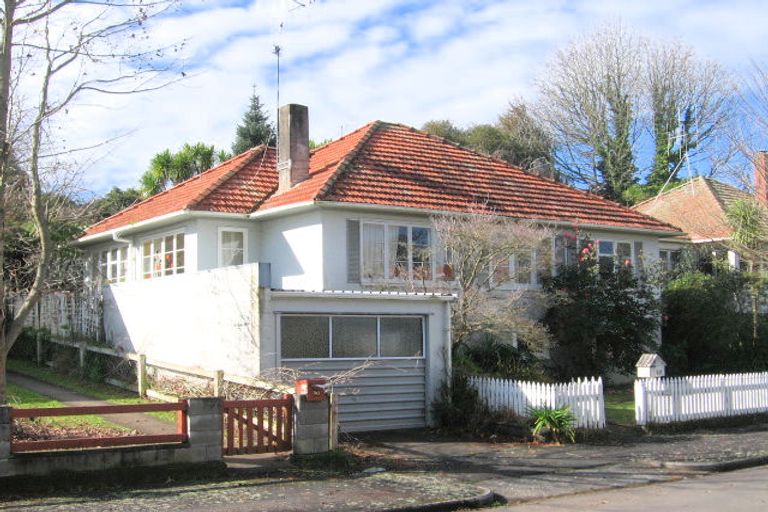 Photo of property in 52 Plunket Terrace, Hamilton East, Hamilton, 3216