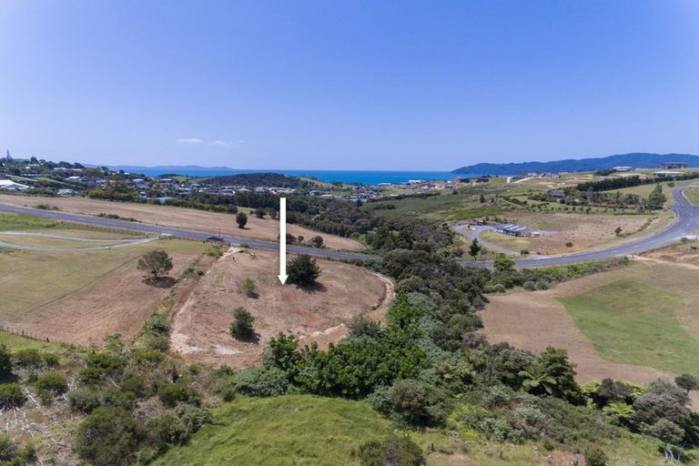 Photo of property in 14 Pekama Drive, Cable Bay, 0420