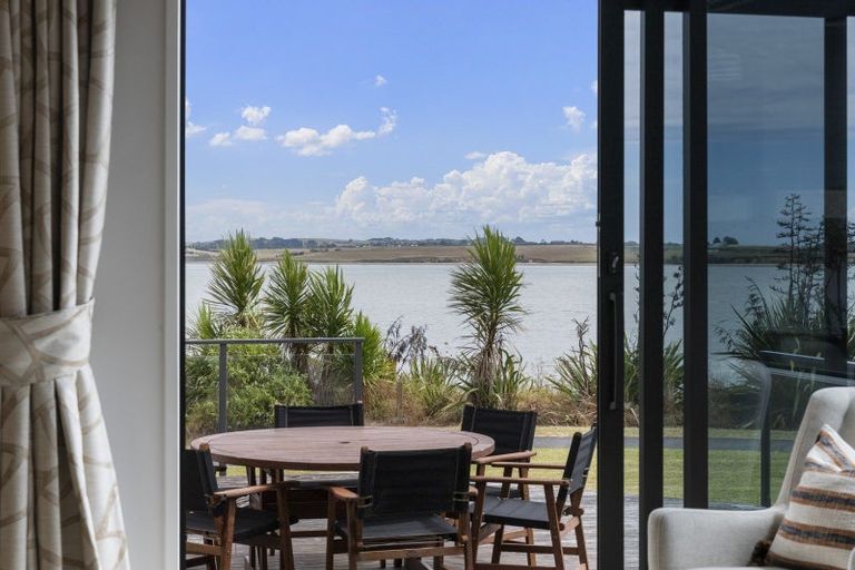 Photo of property in 55 St Annes Crescent, Wattle Downs, Auckland, 2103