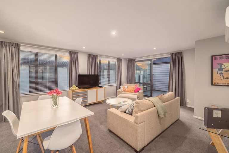 Photo of property in 2/72 Purchas Street, St Albans, Christchurch, 8014