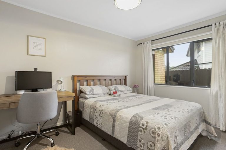 Photo of property in 34 Cyclamen Road, Mangere, Auckland, 2022