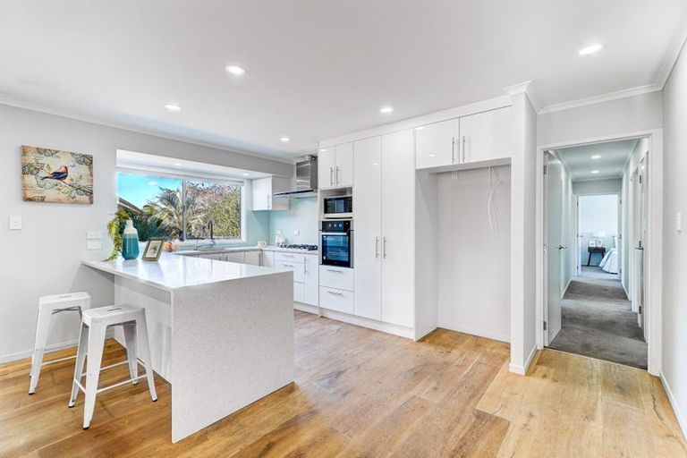 Photo of property in 2 Edendale Road, Somerville, Auckland, 2014