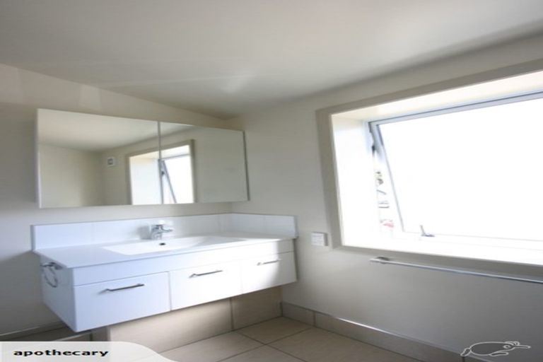 Photo of property in 214 Main South Road, Green Island, Dunedin, 9018