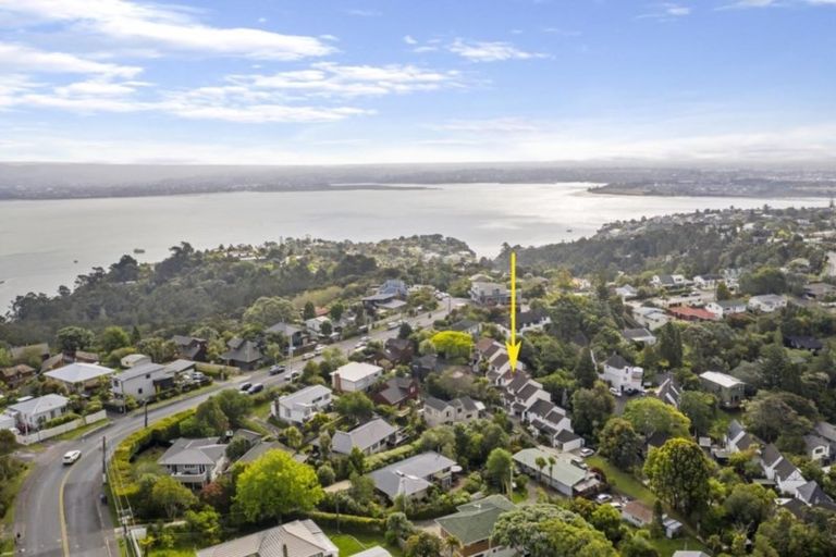 Photo of property in 4/59 Rangatira Road, Beach Haven, Auckland, 0626