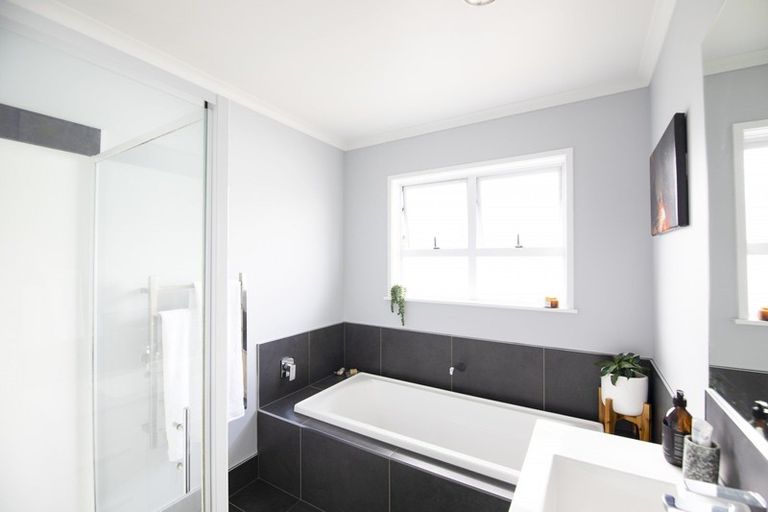 Photo of property in 10 Rochester Street, Tamatea, Napier, 4112