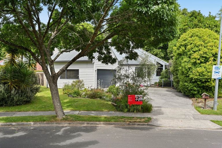 Photo of property in 11 Azimuth Place, Flagstaff, Hamilton, 3210