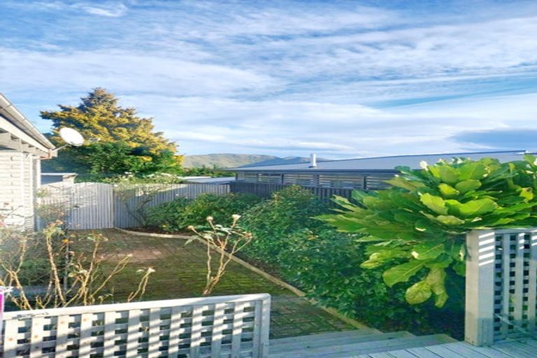 Photo of property in 210 Major Hornbrook Road, Mount Pleasant, Christchurch, 8081