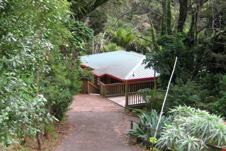 Photo of property in 130 Victory Road, Laingholm, Auckland, 0604