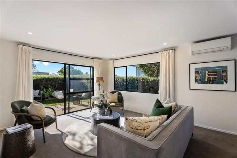 Photo of property in 2b Tokomaru Street, Orakei, Auckland, 1071