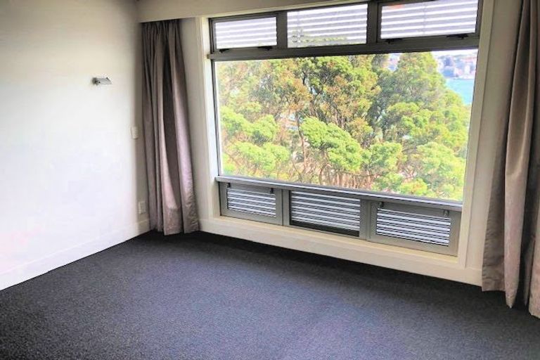 Photo of property in The Capital, 17/370 Oriental Parade, Oriental Bay, Wellington, 6011