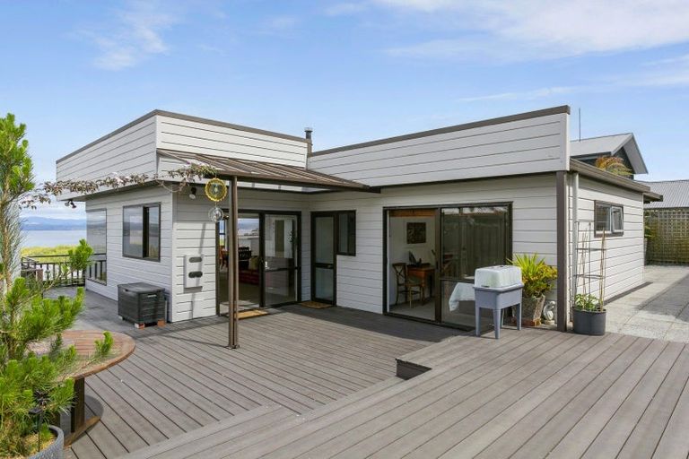 Photo of property in 80 Wakeman Road, Acacia Bay, Taupo, 3330