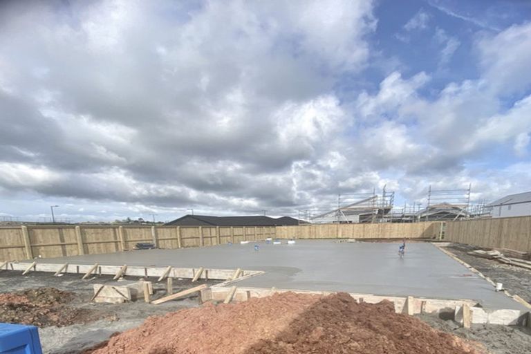 Photo of property in 19 Arohanui Road, Karaka, 2124