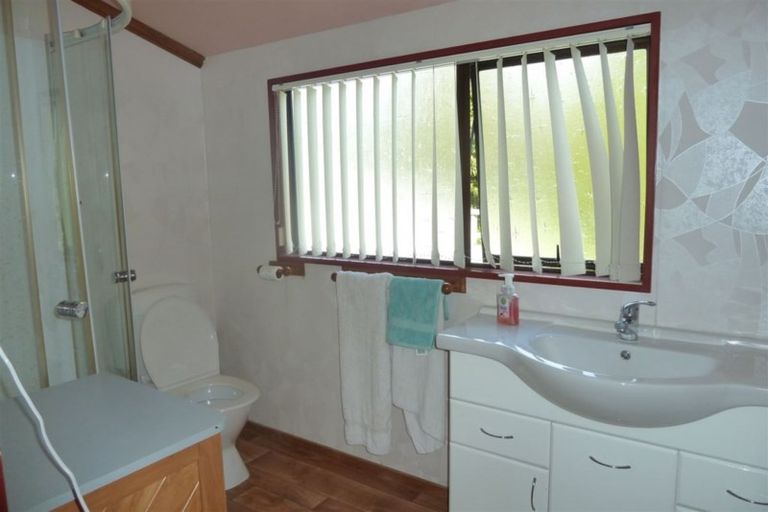 Photo of property in 9a Dorset Street, Picton, 7220