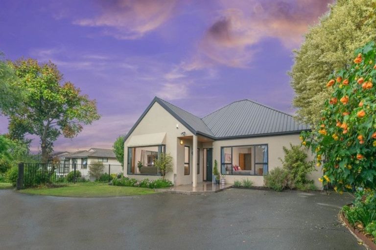 Photo of property in 21 Craven Street, Sockburn, Christchurch, 8042