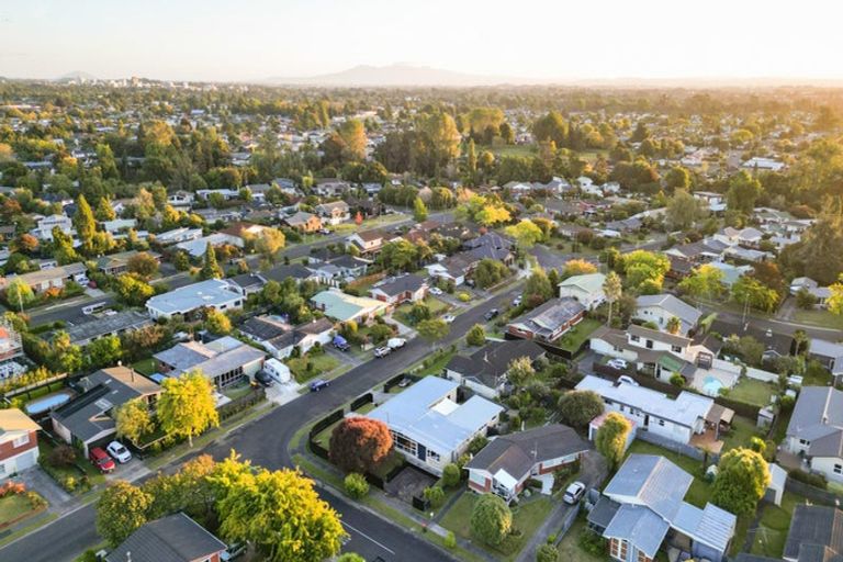 Photo of property in 11 Hillary Street, Chedworth, Hamilton, 3210