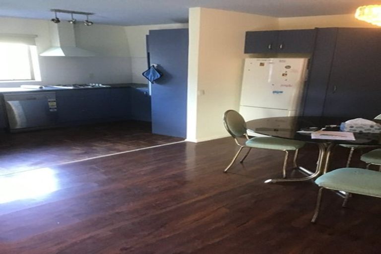 Photo of property in 139 Don Buck Road, Massey, Auckland, 0614