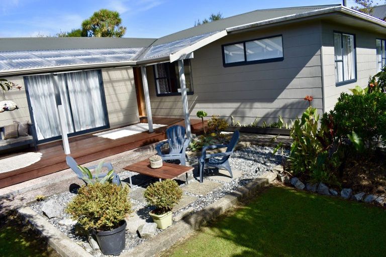 Photo of property in 54 Brougham Street, Westport, 7825