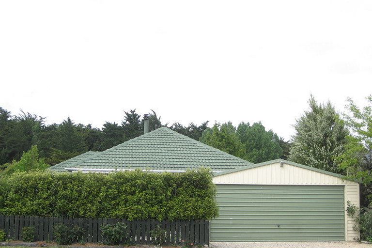 Photo of property in 19 Broadway Avenue, Waikuku Beach, 7473