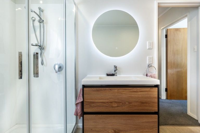 Photo of property in 4/1204 Heretaunga Street East, Parkvale, Hastings, 4122