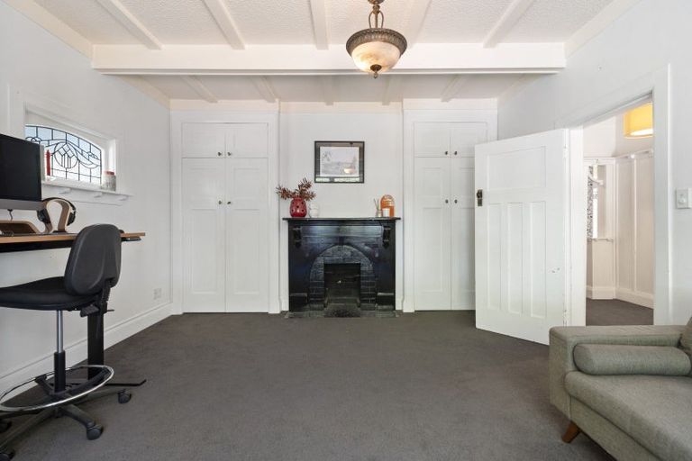 Photo of property in 27 Stanley Avenue, Palmerston North, 4414