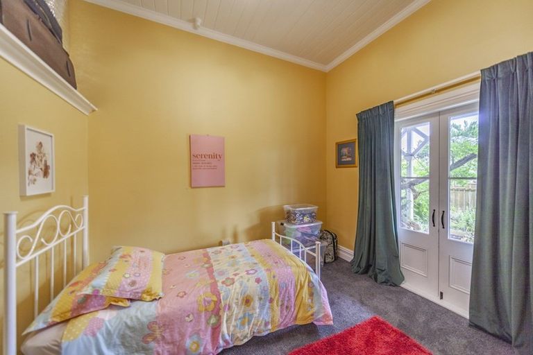 Photo of property in 37 Charlotte Street, Takapau, 4203