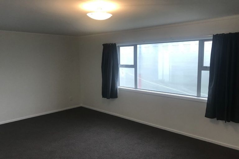 Photo of property in 49 Chartwell Drive, Crofton Downs, Wellington, 6035