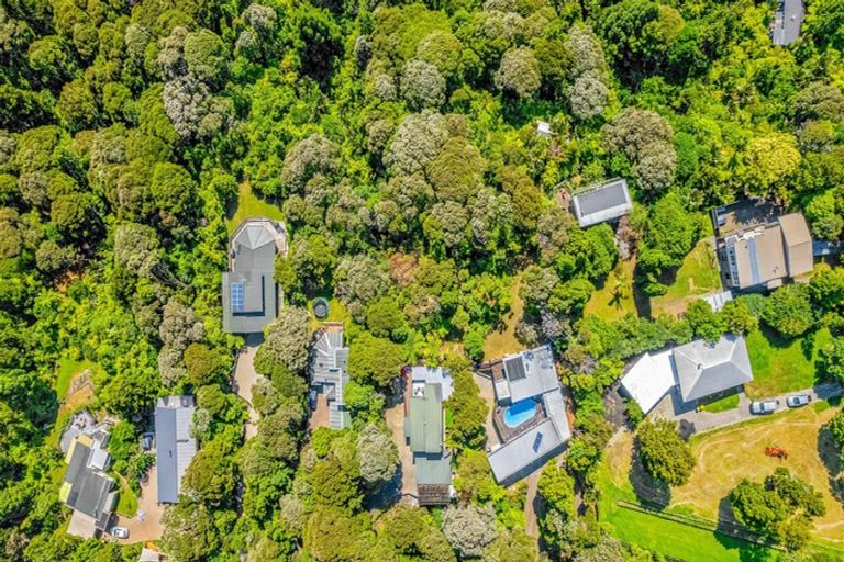 Photo of property in 112 Mountain Road, Henderson Valley, Auckland, 0612
