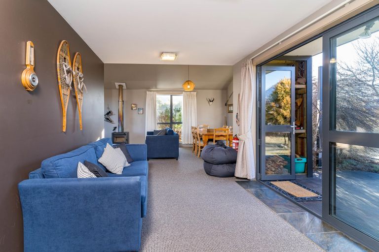 Photo of property in 76 Ohau Drive, Lake Ohau, Twizel, 9412
