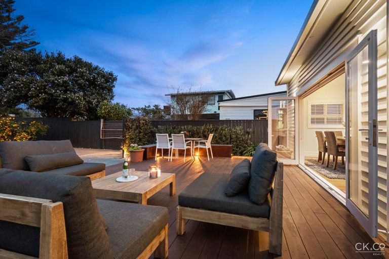 Photo of property in 12 Fitzherbert Street, Alicetown, Lower Hutt, 5010