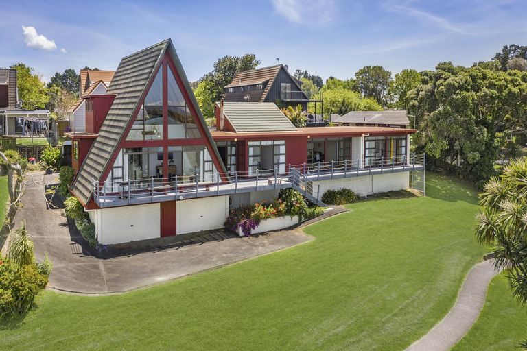 Photo of property in 54 Carnoustie Drive, Wattle Downs, Auckland, 2103