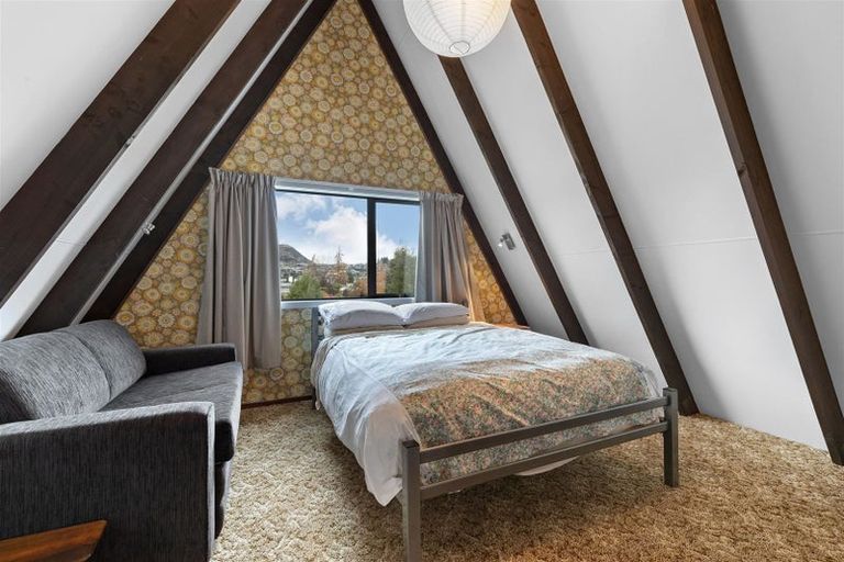 Photo of property in 11 Kowhai Drive, Wanaka, 9305