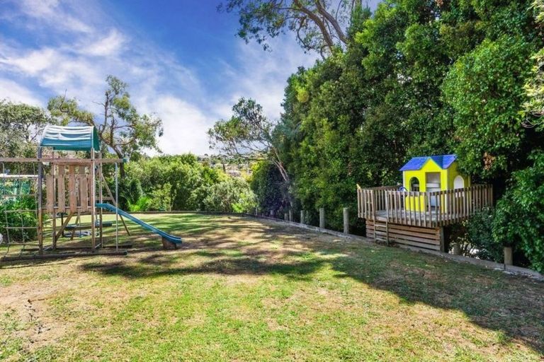 Photo of property in 69 Awaruku Road, Torbay, Auckland, 0630