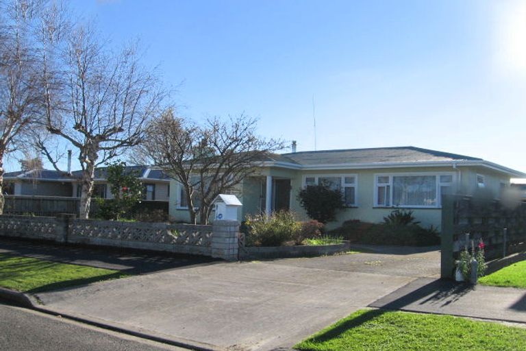 Photo of property in 9 Milton Street, Roslyn, Palmerston North, 4414