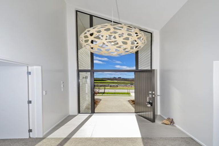 Photo of property in 20 Pommes Way, Silverdale, 0932