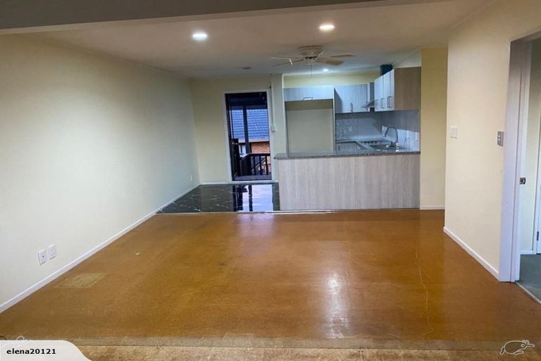 Photo of property in 2 Aspiring Avenue, Clover Park, Auckland, 2019
