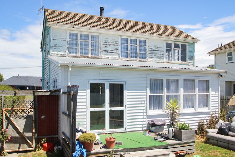 Photo of property in 18 Arundel Street, Oamaru North, Oamaru, 9400
