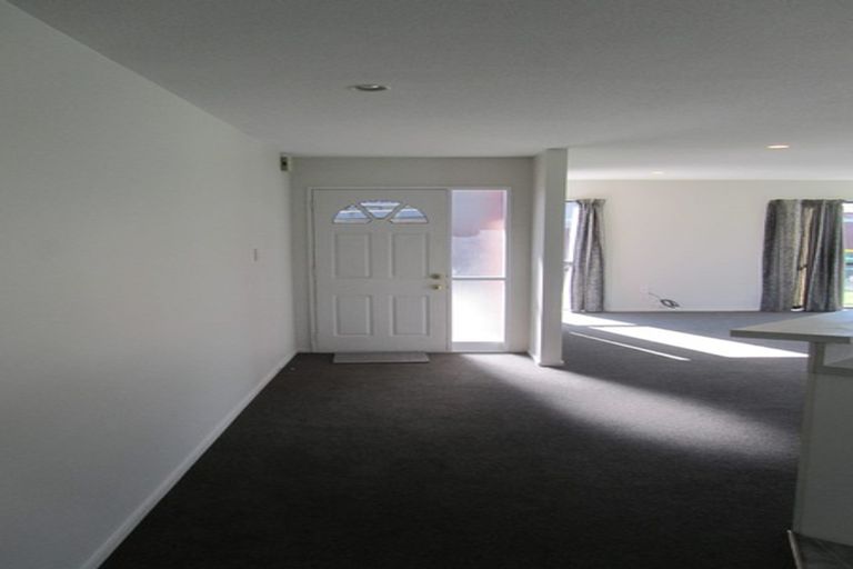 Photo of property in 22a Dunedin Street, Redwood, Christchurch, 8051