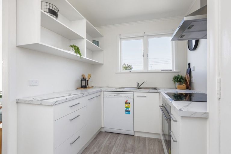 Photo of property in 19a Sundown Crescent, Melville, Hamilton, 3206